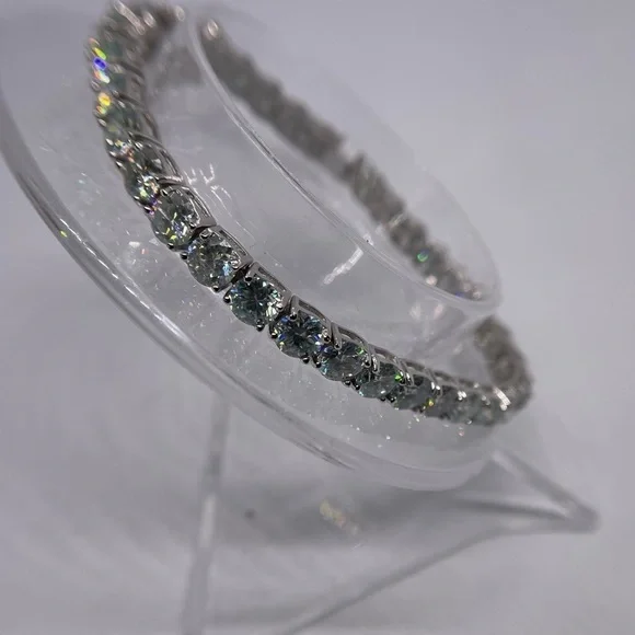 28 Carat Moissanite Diamond Tennis Bracelet 18K 925 Brilliant Round Cut 6.5mm - Picture 5 of 9